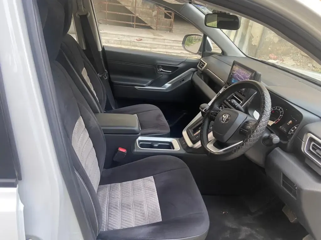 Hycross Hybrid Interior